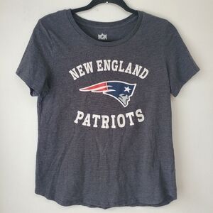 NFL Team Apparel New England Patriots Grey T-Shirt Women's Medium